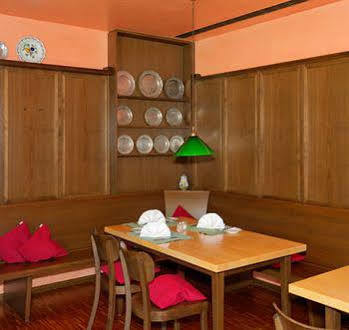 Hotel Oberschwaebischer Hof Schwendi ภายนอก รูปภาพ