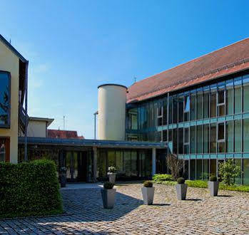 Hotel Oberschwaebischer Hof Schwendi ภายนอก รูปภาพ